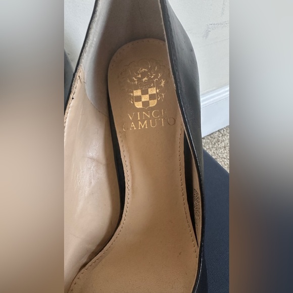 Leather classic heels - Picture 10 of 14